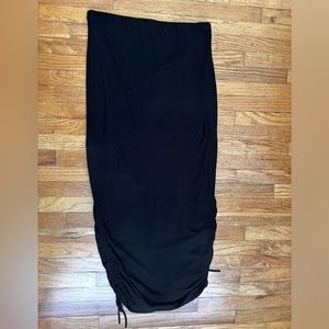 Maternity 3/4 length skirt